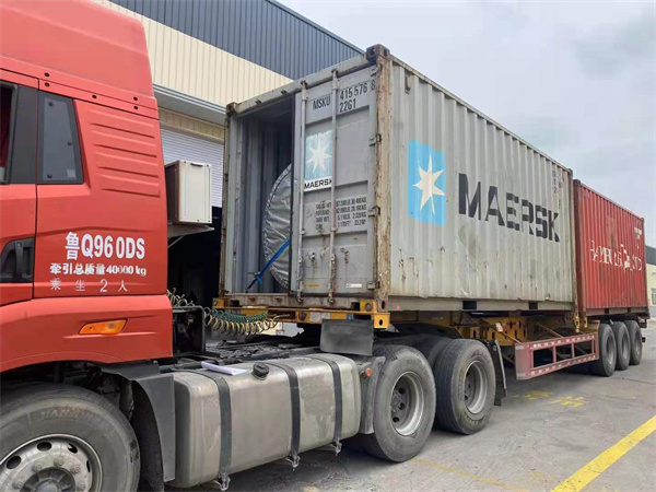 Loading of PVC Flame-Retardant Conveyor Belt for Foreign Tra